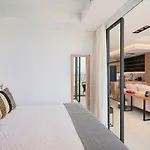 דירה Pura Vida Luxury With Jacuzzi