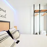Pura Vida Luxury With Jacuzzi דירה טורמולינוס