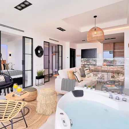 Appartamento Pura Vida Luxury With Jacuzzi *