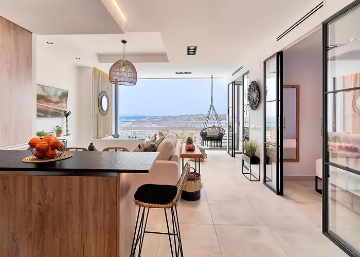 Pura Vida Luxury With Jacuzzi