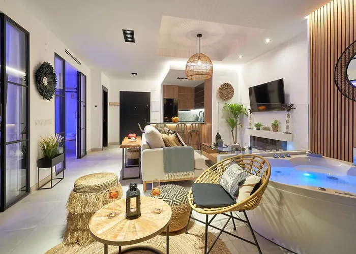 Pura Vida Luxury With Jacuzzi Apartment Torremolinos