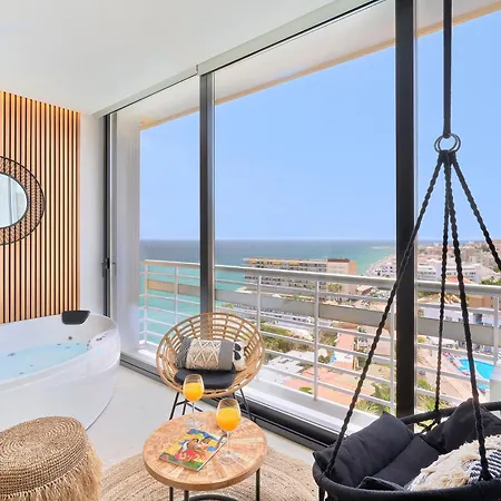 Pura Vida Luxury With Jacuzzi Торремолінос