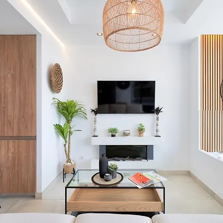 Pura Vida Luxury With Jacuzzi Торремолінос